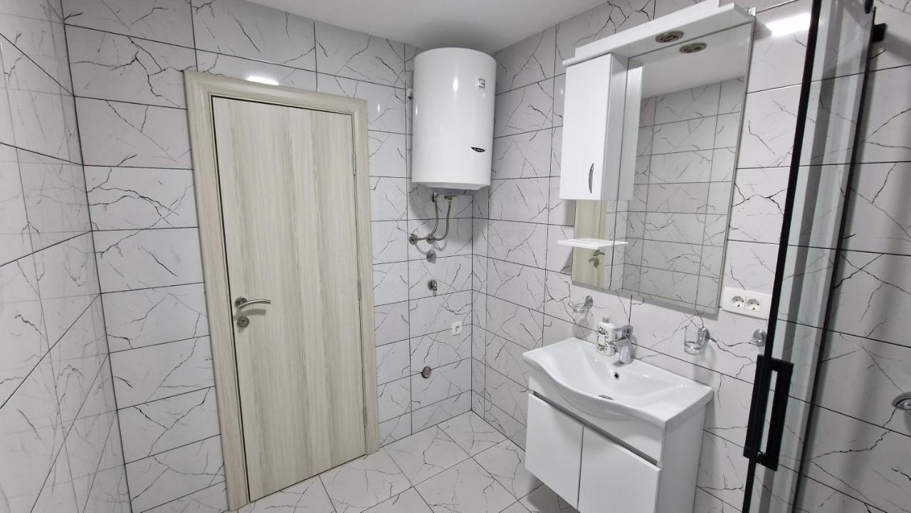 Апартаменты Apartman Tolosi 2 Подгорица Экстерьер фото